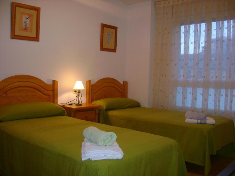 Apartamentos Pirineos Ordesa El Pueyo de Araguás Quarto foto