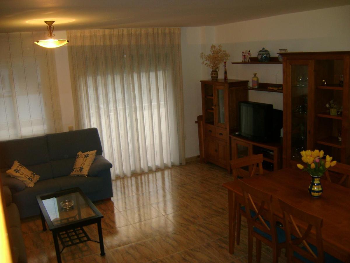 Apartamentos Pirineos Ordesa El Pueyo de Araguás Quarto foto